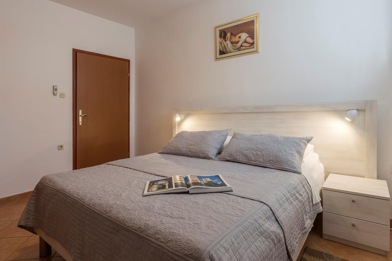Apartments Rajkovic Labin  Bagian luar foto